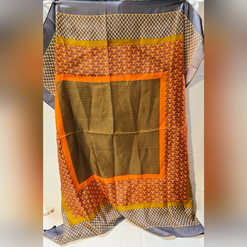 Galeries Lafayette Silk Scarf Geo